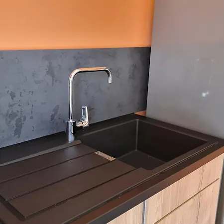 Grand Studio-loft-grand Parking-climatise-proche Centre