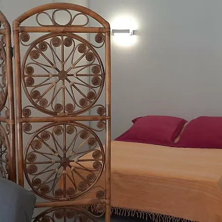 Grand Studio-loft-grand Parking-climatise-proche Centre Ajaccio (Corsica)